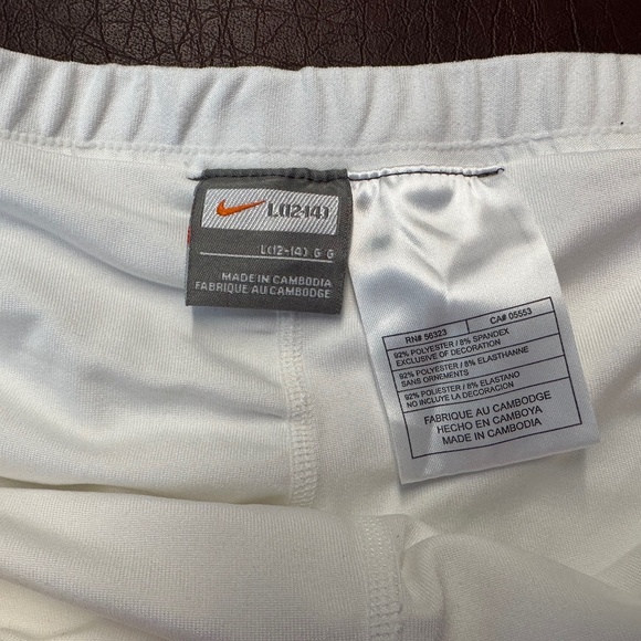 Nike White Tennis/pickle ball skirt with light blue trim. Size L - Picture 5 of 5